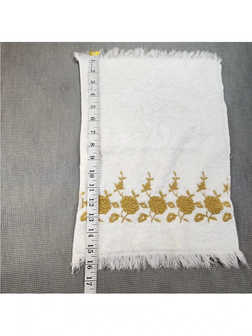 Vintage white Dundee hand towel with rose floral embroidery and fringe, 11x16